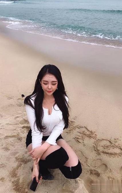 97视频究竟藏着什么秘密？是惊喜还是惊吓！